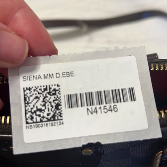 Louis Vuitton Siena MM worn just couple of times - Picture 4 of 8